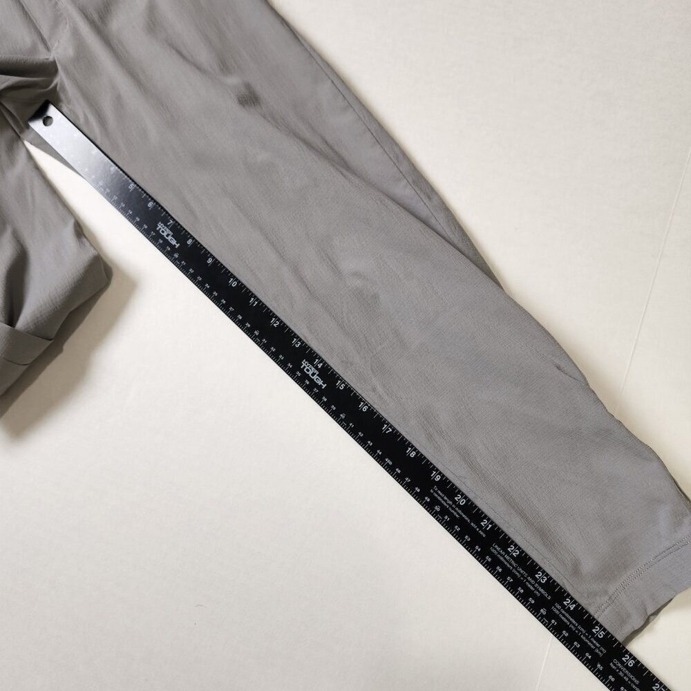 Athleta Mod Trekkie Crop Pant 2 Gray Pull On Ankle Zip Stretch Urban Athleisure - Picture 7 of 12